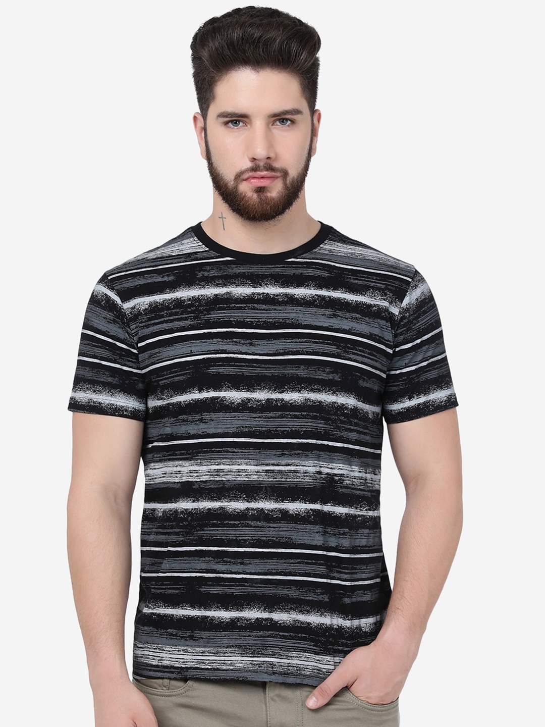 

Greenfibre Men Striped Slim Fit T-shirt, Black