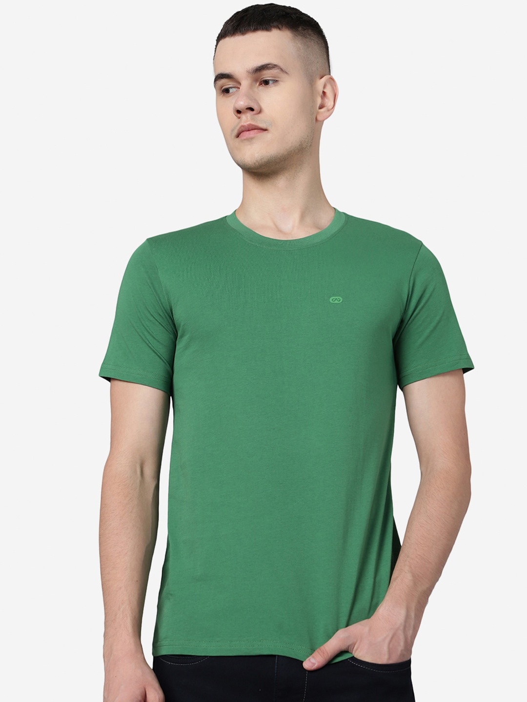 

JADE BLUE Men Cotton Slim Fit T-shirt, Green