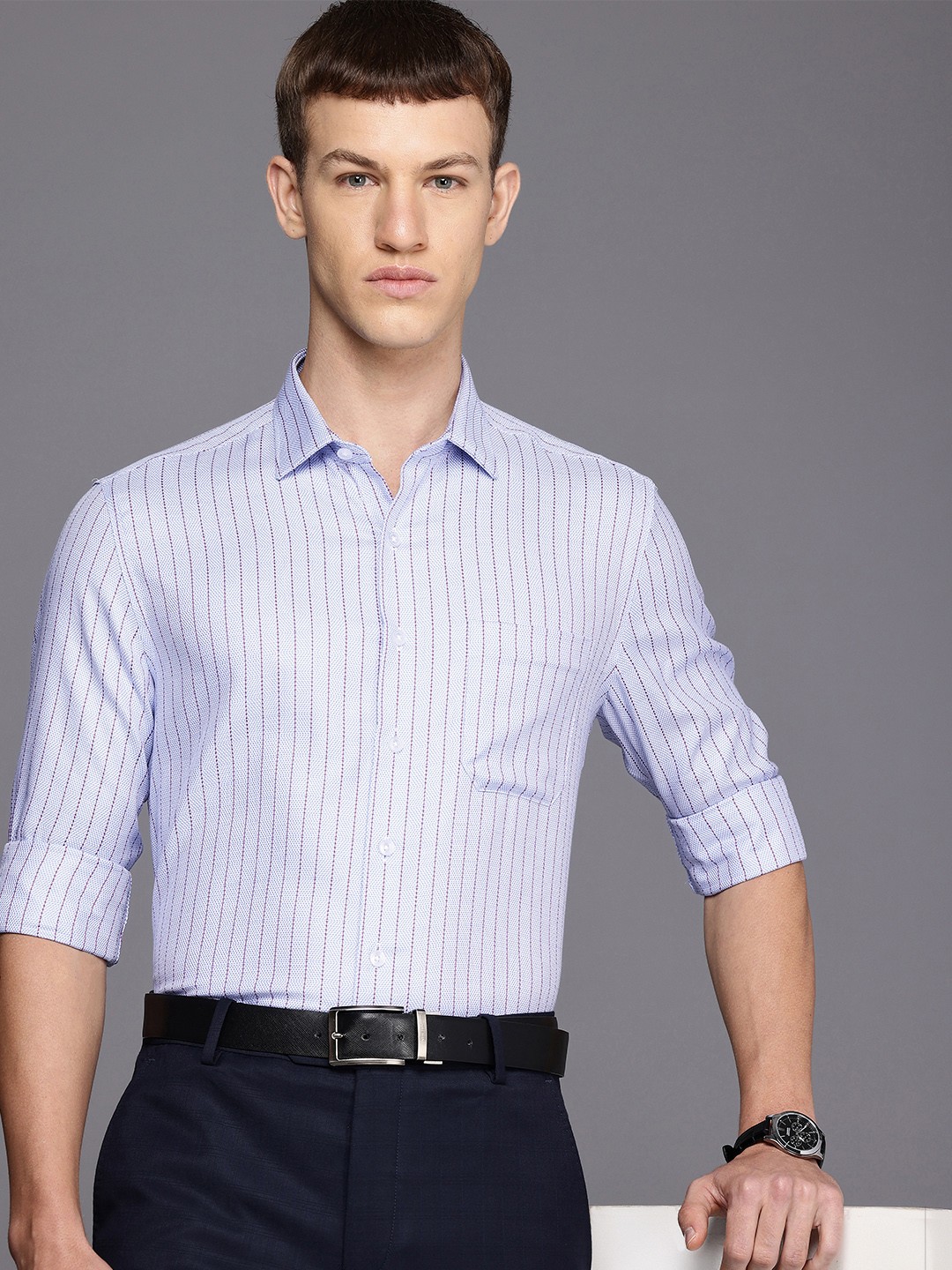 

Louis Philippe Slim Fit Textured Cutaway Collar Pure Cotton Formal Shirt, Blue