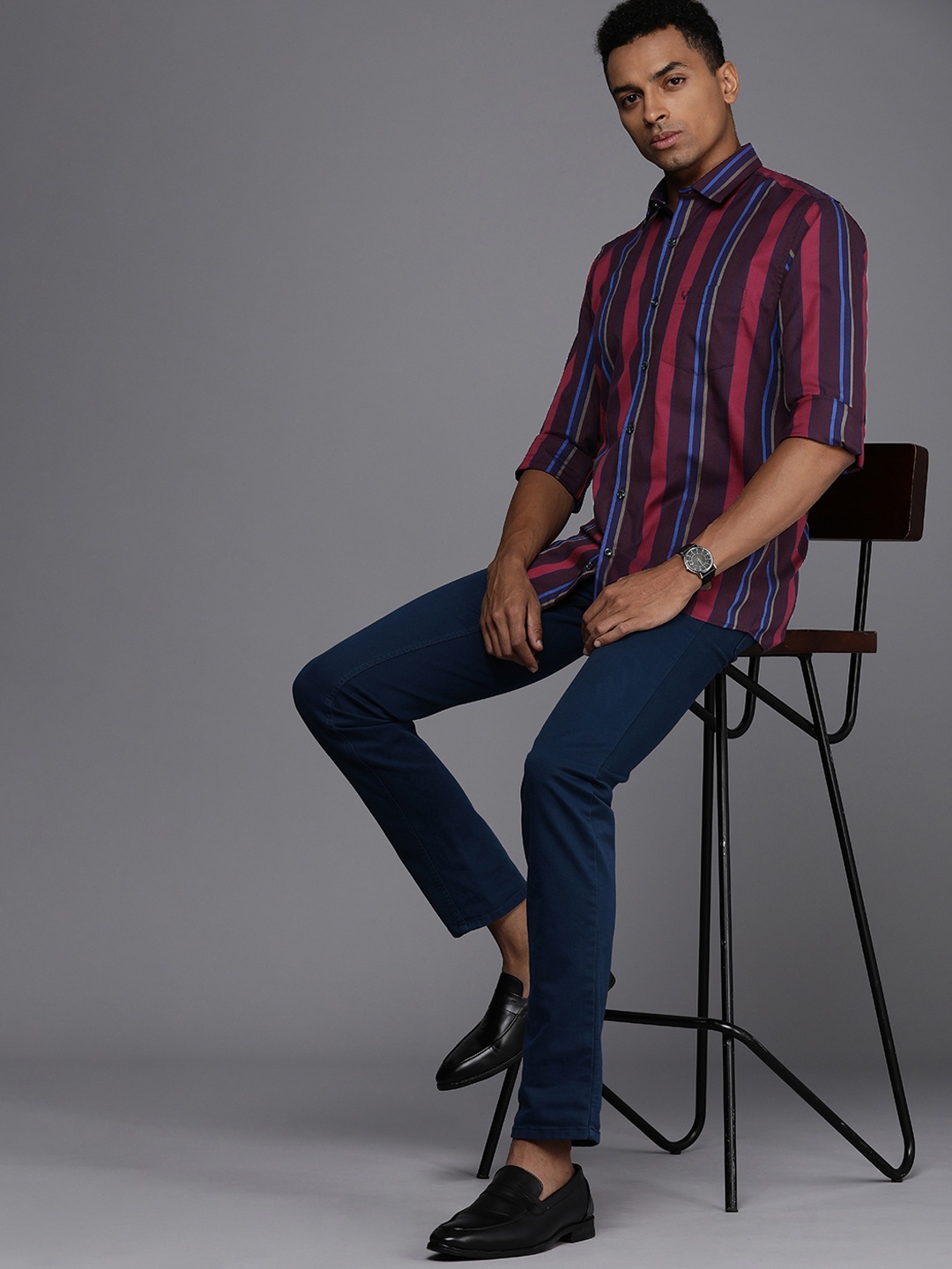 

Allen Solly Men Slim Fit Opaque Striped Casual Shirt, Maroon