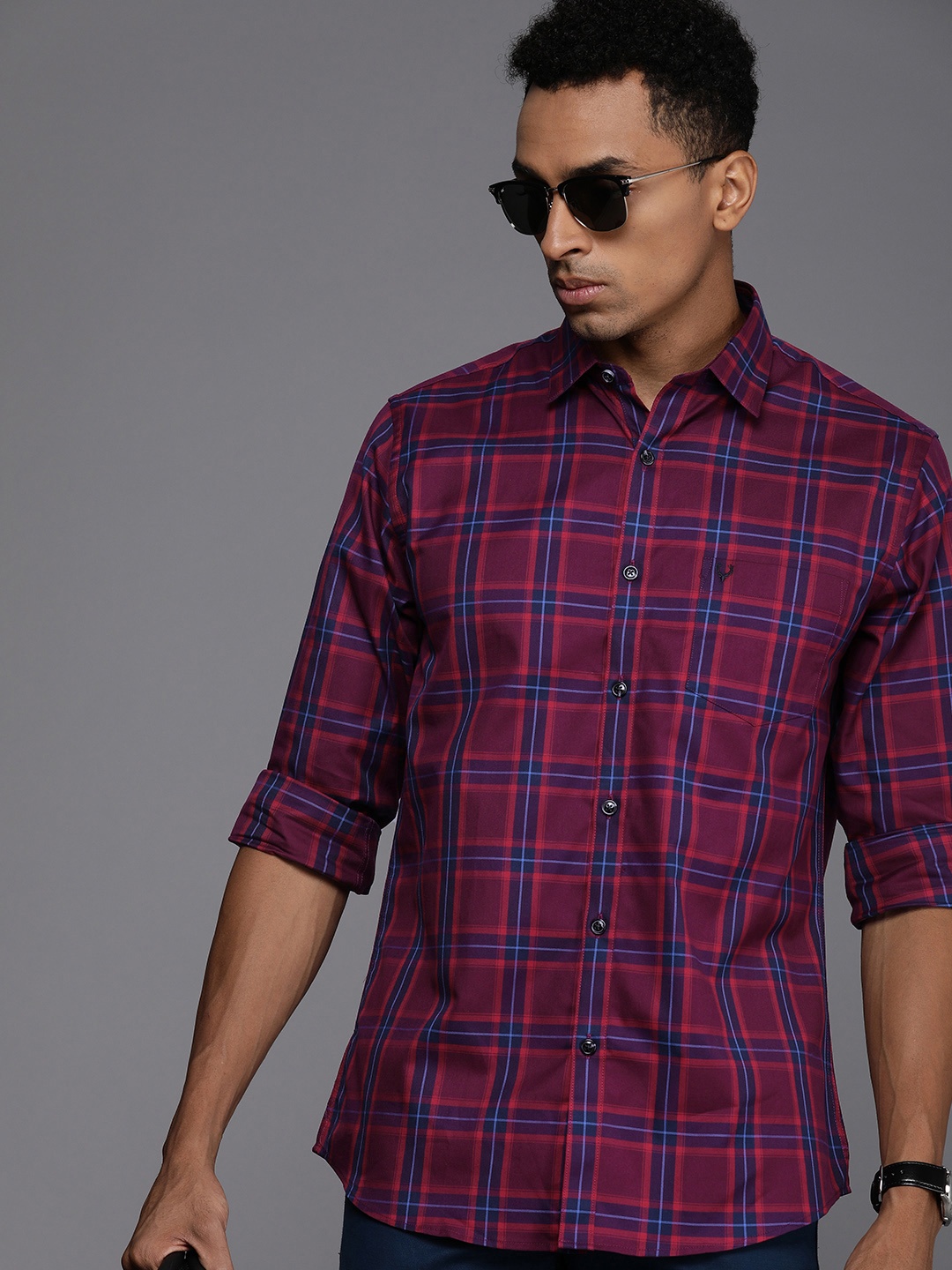 

Allen Solly Slim Fit Opaque Checked Casual Shirt, Maroon