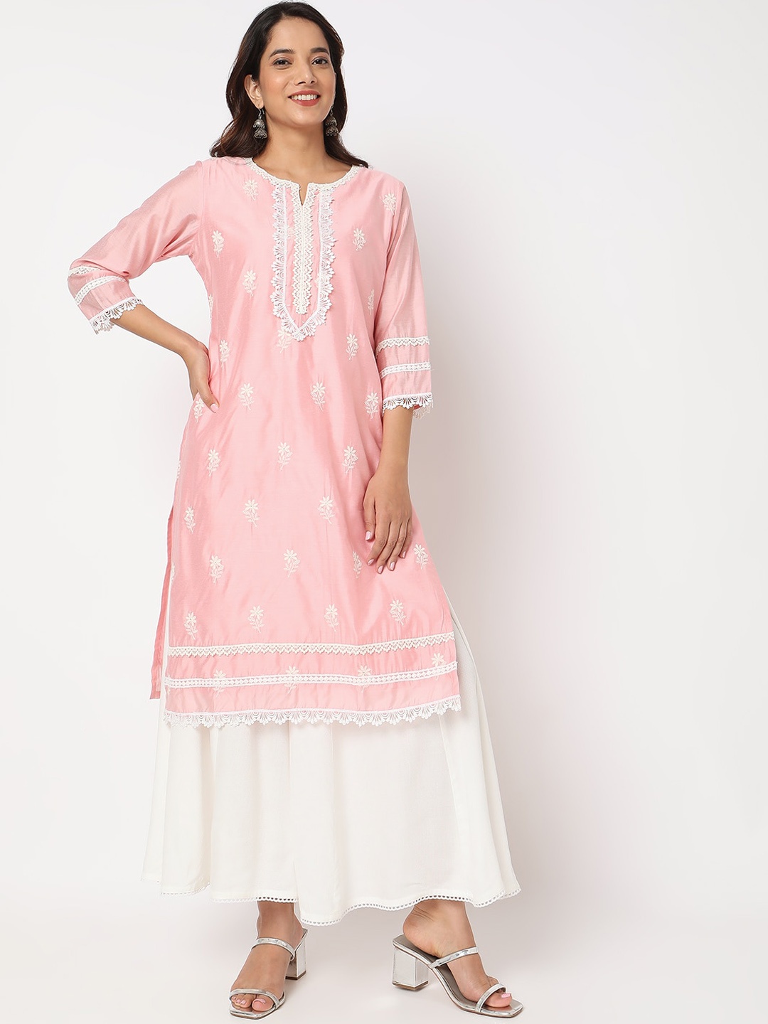 

Ethnicity Ethnic Motifs Embroidered Lace Inserted Kurta, Pink