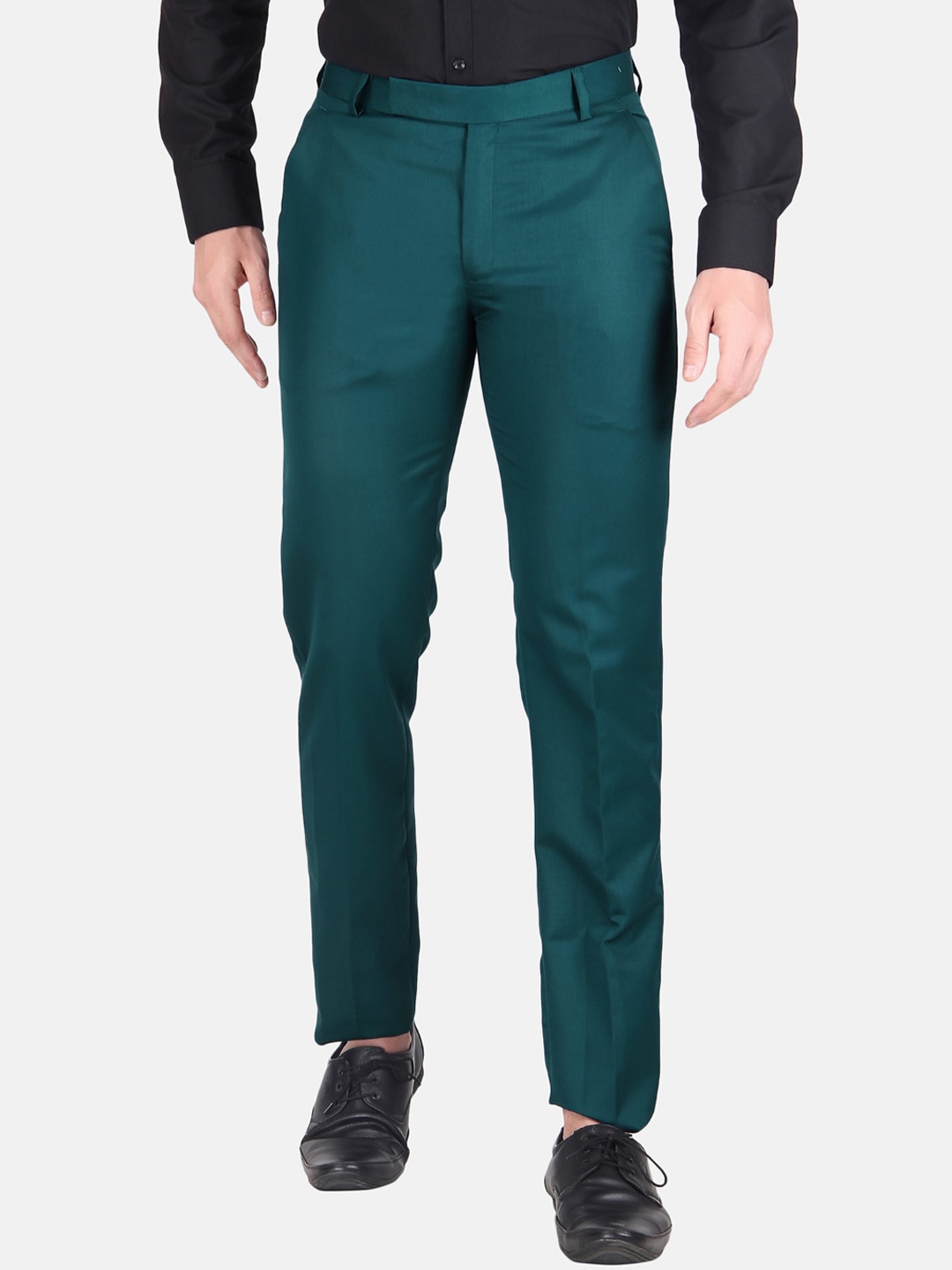 

TrulyFeb Men Green Slim Fit Trousers