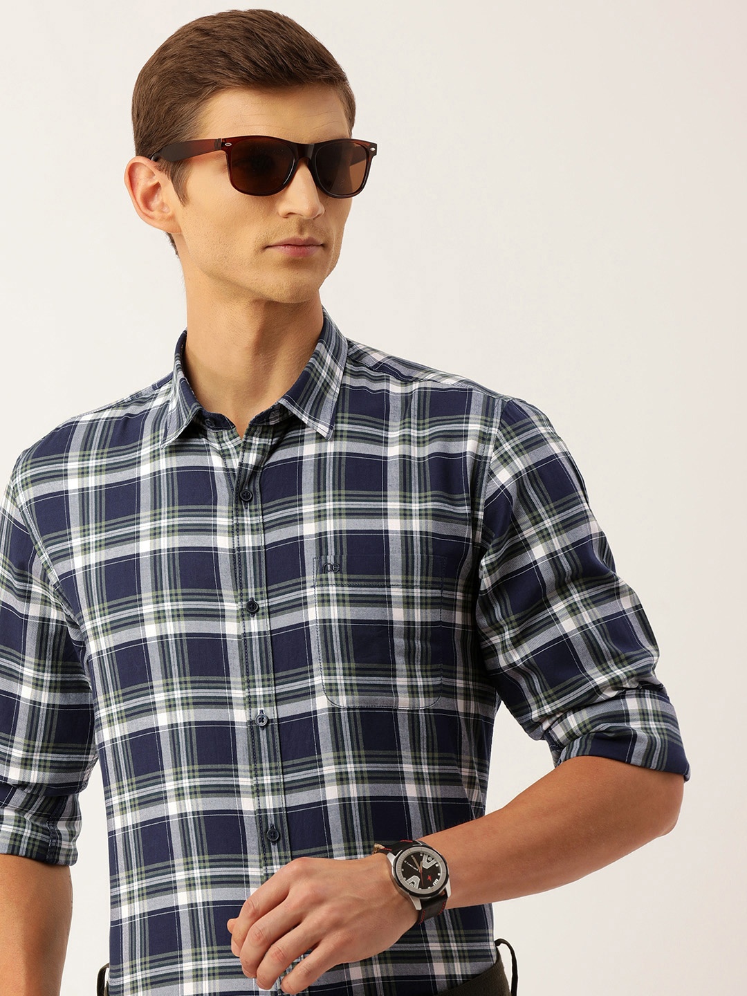 

Peter England Men Slim Fit Opaque Checked Pure Cotton Casual Shirt, Navy blue