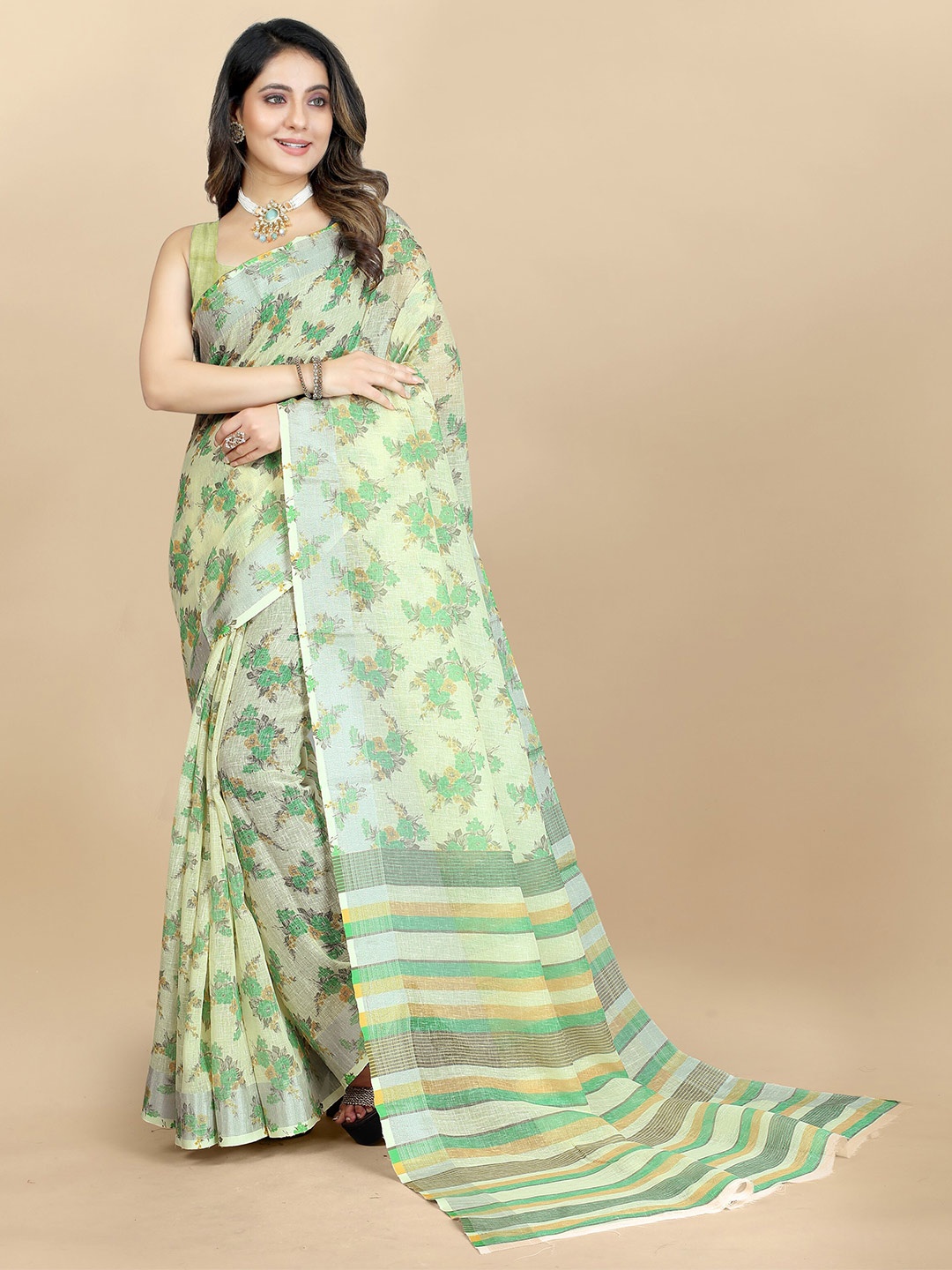 VSaree Floral Printed Zari Saree, Green