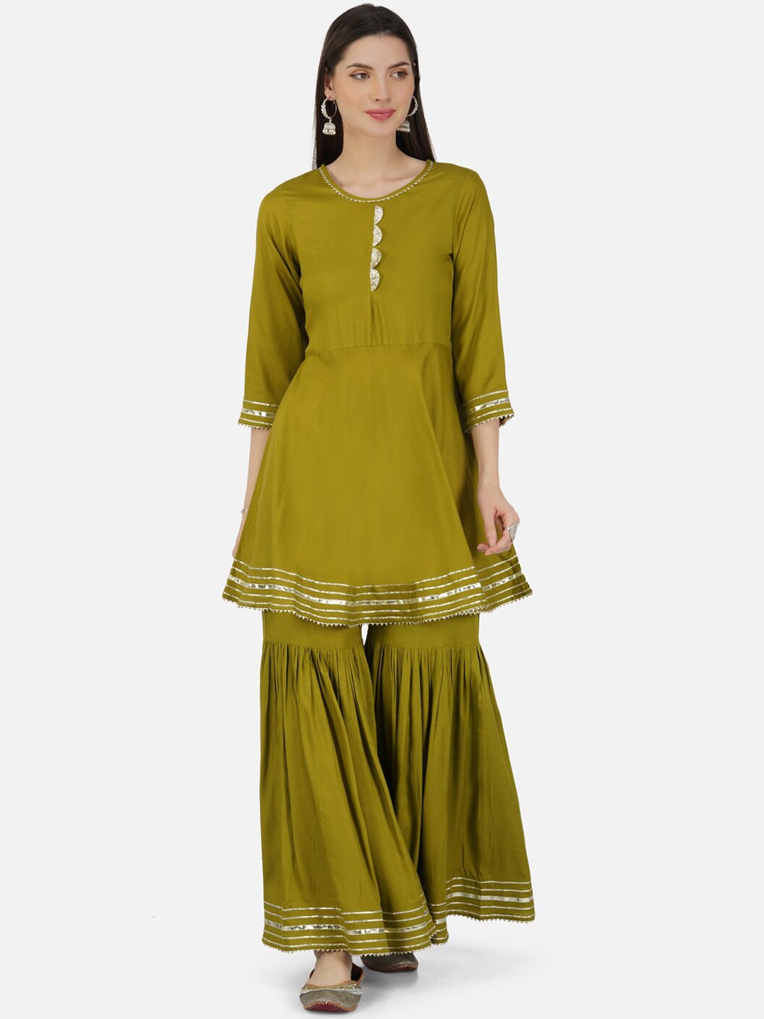 

METRO-FASHION Gotta Patti Kurta With Sharara & Dupatta, Green
