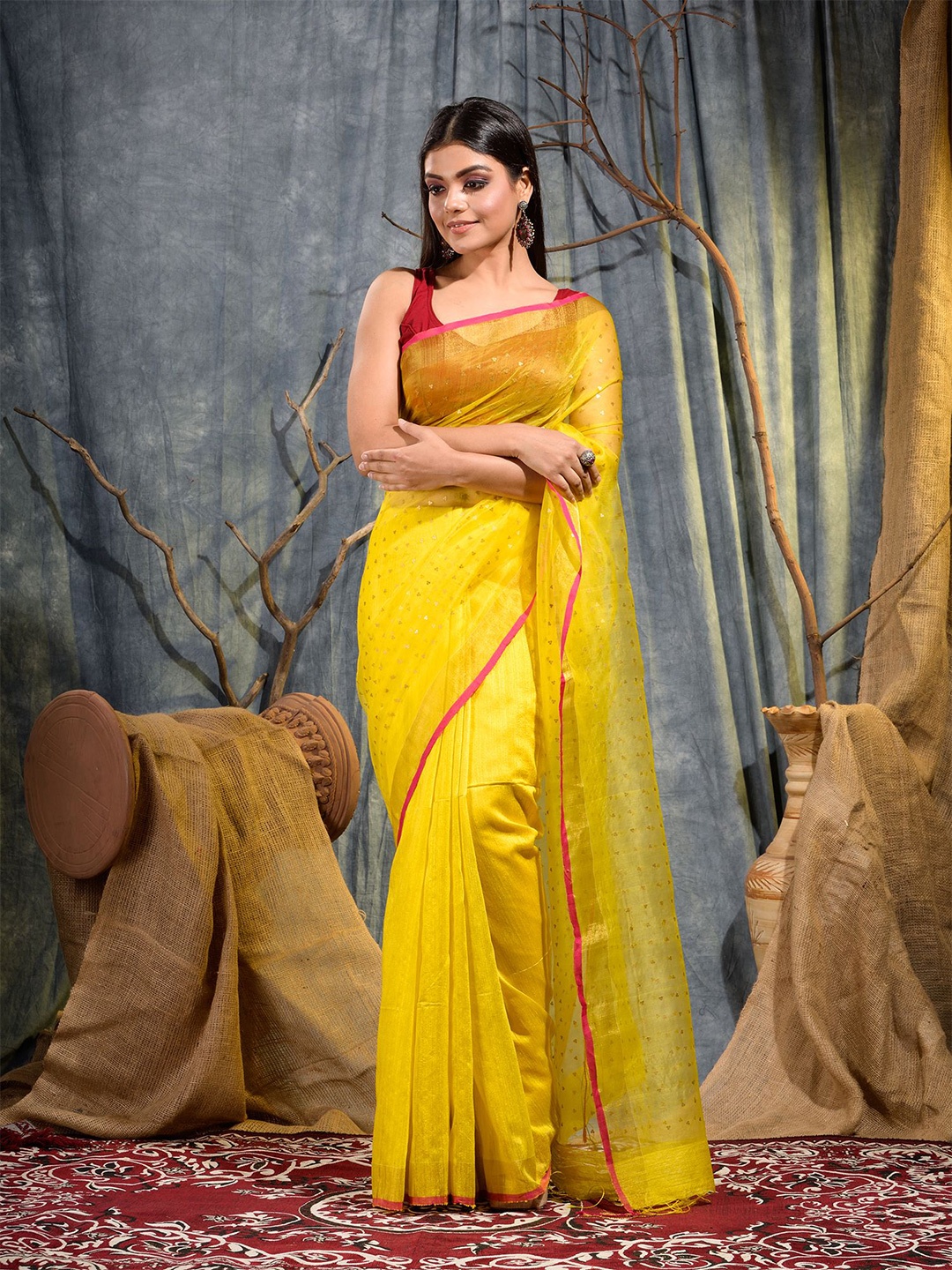 

SAJASAJO Sequin Embellished Zari Pure Silk Saree, Yellow