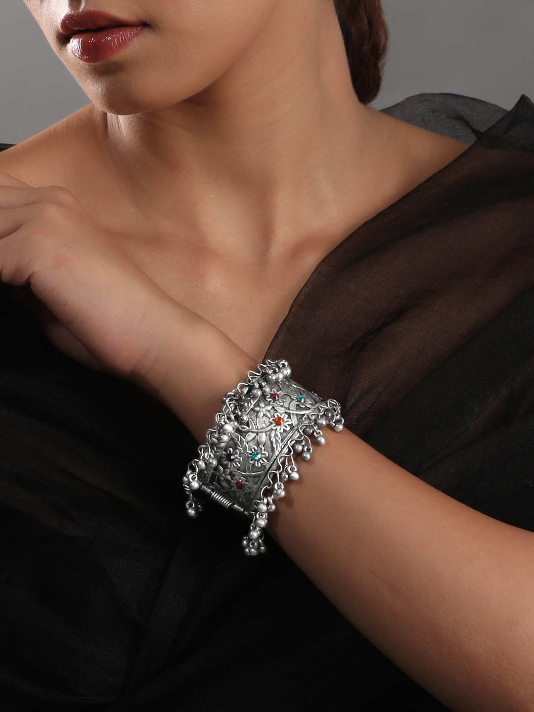 

Rubans Women Silver-Plated Oxidised Kada Bracelet