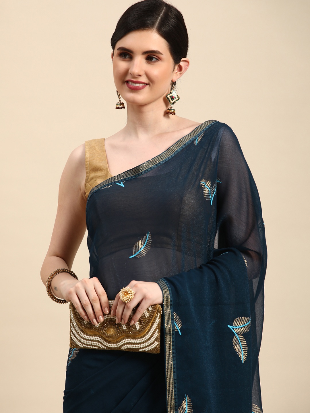 

Indian Women Embellished Foil Print Designer Saree, Teal