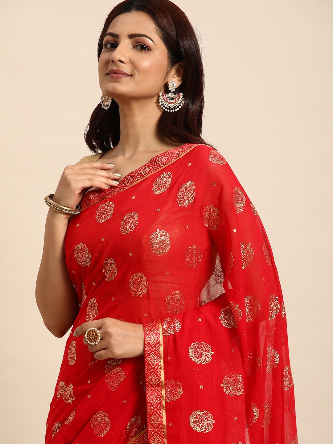 

Indian Women Ethnic Motifs Silk Blend Saree, Red