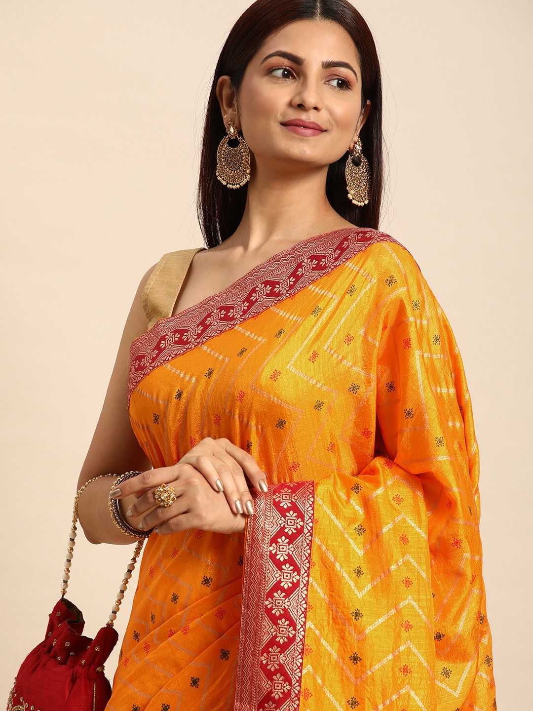 

Indian Women Printed Silk Blend Saree, Yellow