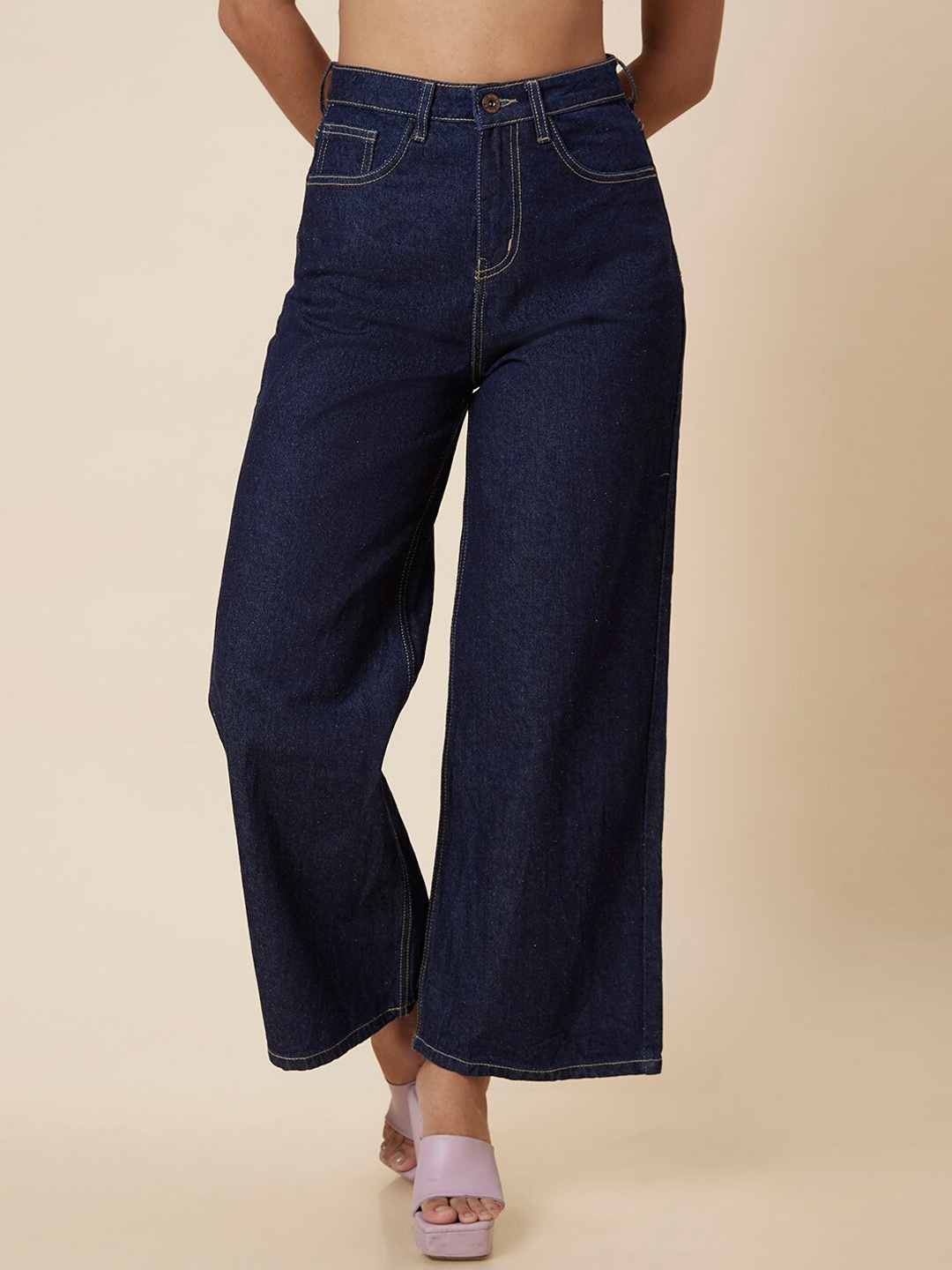 

Globus Women Blue Mid-Rise Wide Leg Fit Light Fade Jeans
