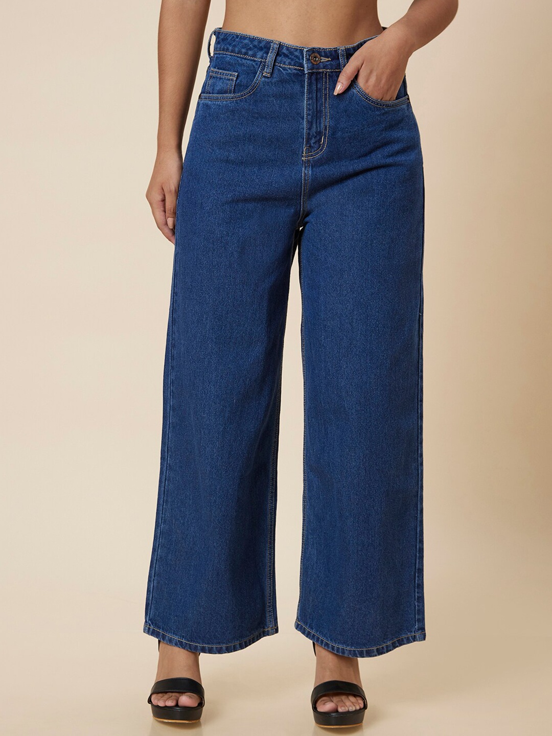 

Globus Women Blue Mid-Rise Wide Leg Fit Light Fade Jeans