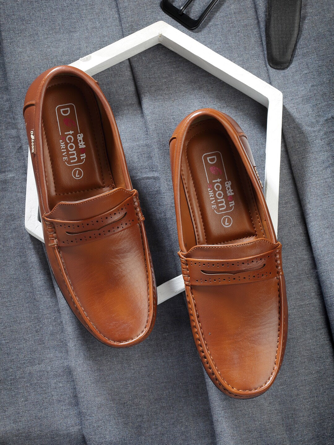 

Action Men Textured Formal Loafers, Tan
