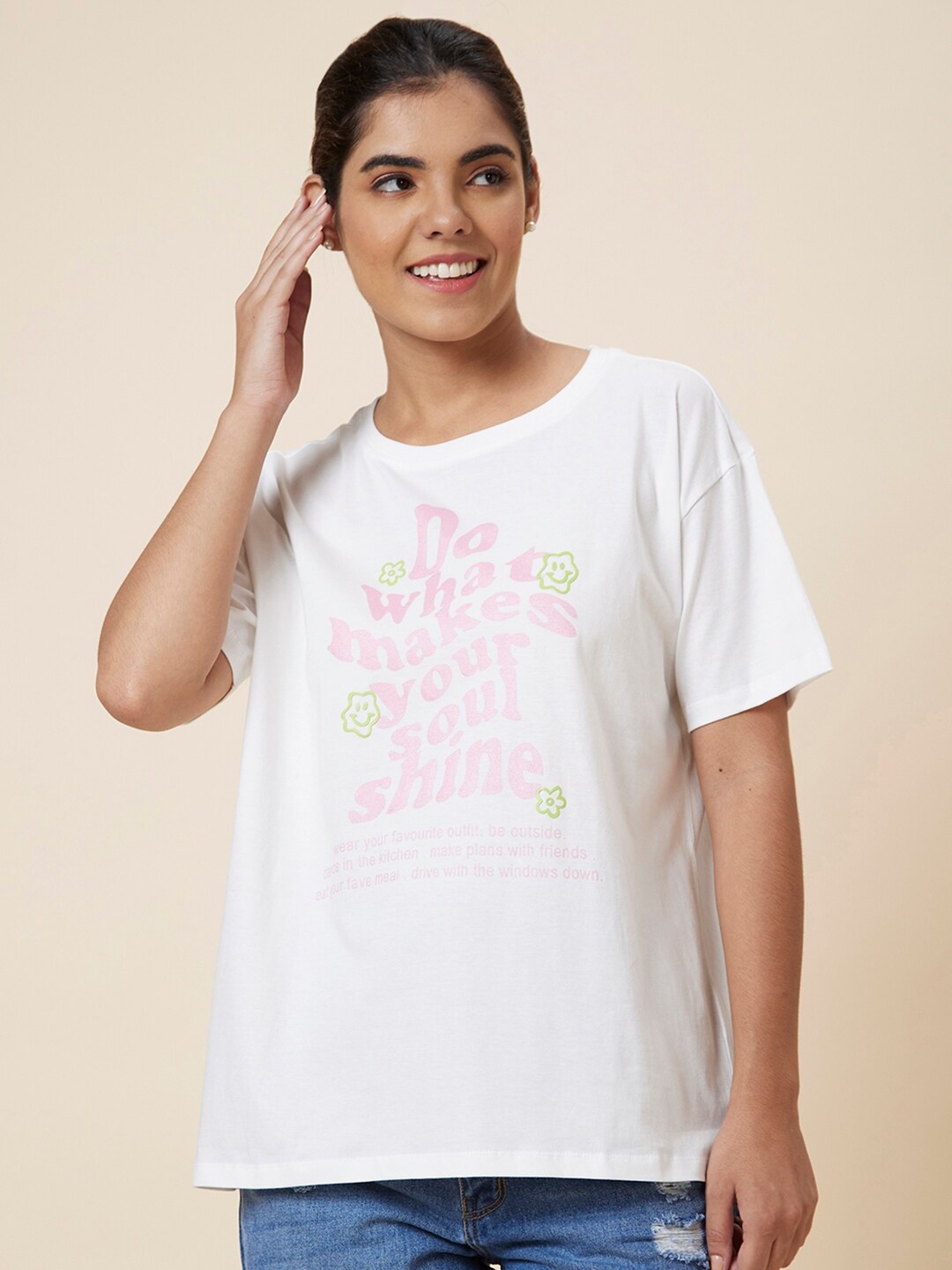 Globus White Typography Printed Drop Shoulder Pure Cotton T-shirt