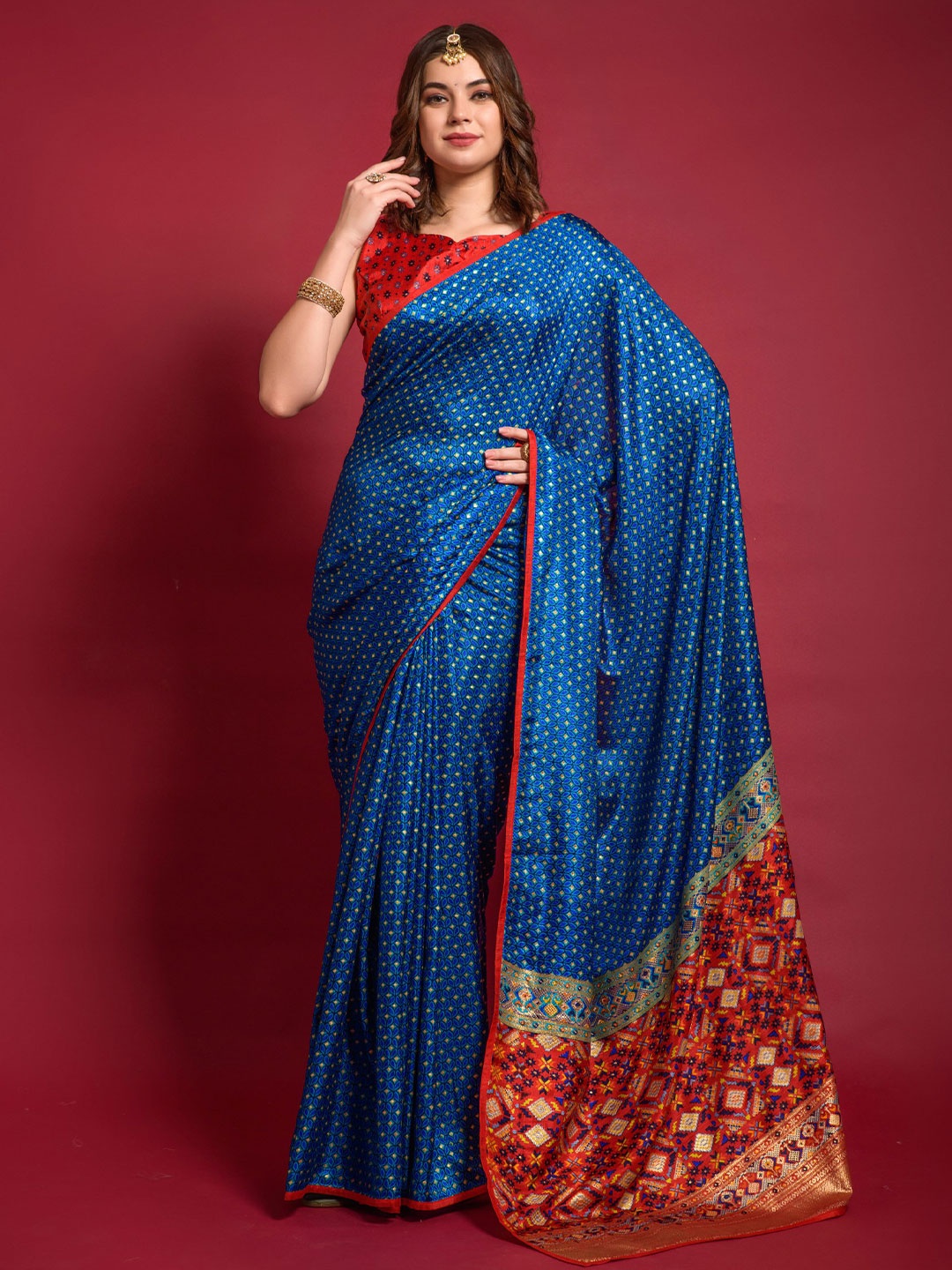 

VEERAX Geometric Printed Zari Art Silk Saree, Blue