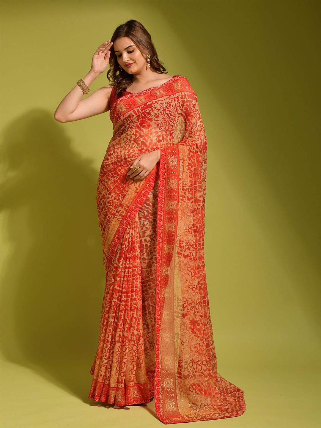 

VEERAX Abstract Printed Pure Georgette Saree, Red