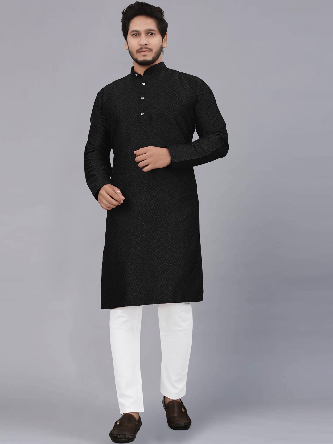 

CELLUX Ethnic Motif Woven Design Mandarin Collar Kurta With Pyjamas, Black