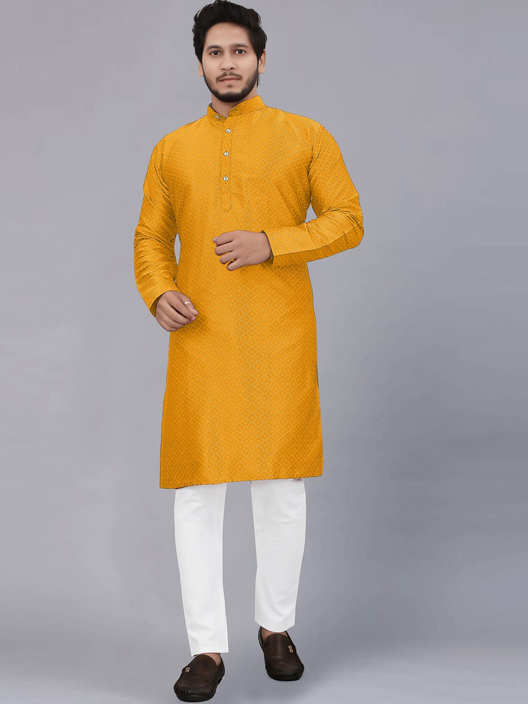 

CELLUX Ethnic Motif Woven Design Mandarin Collar Kurta With Pyjamas, Yellow