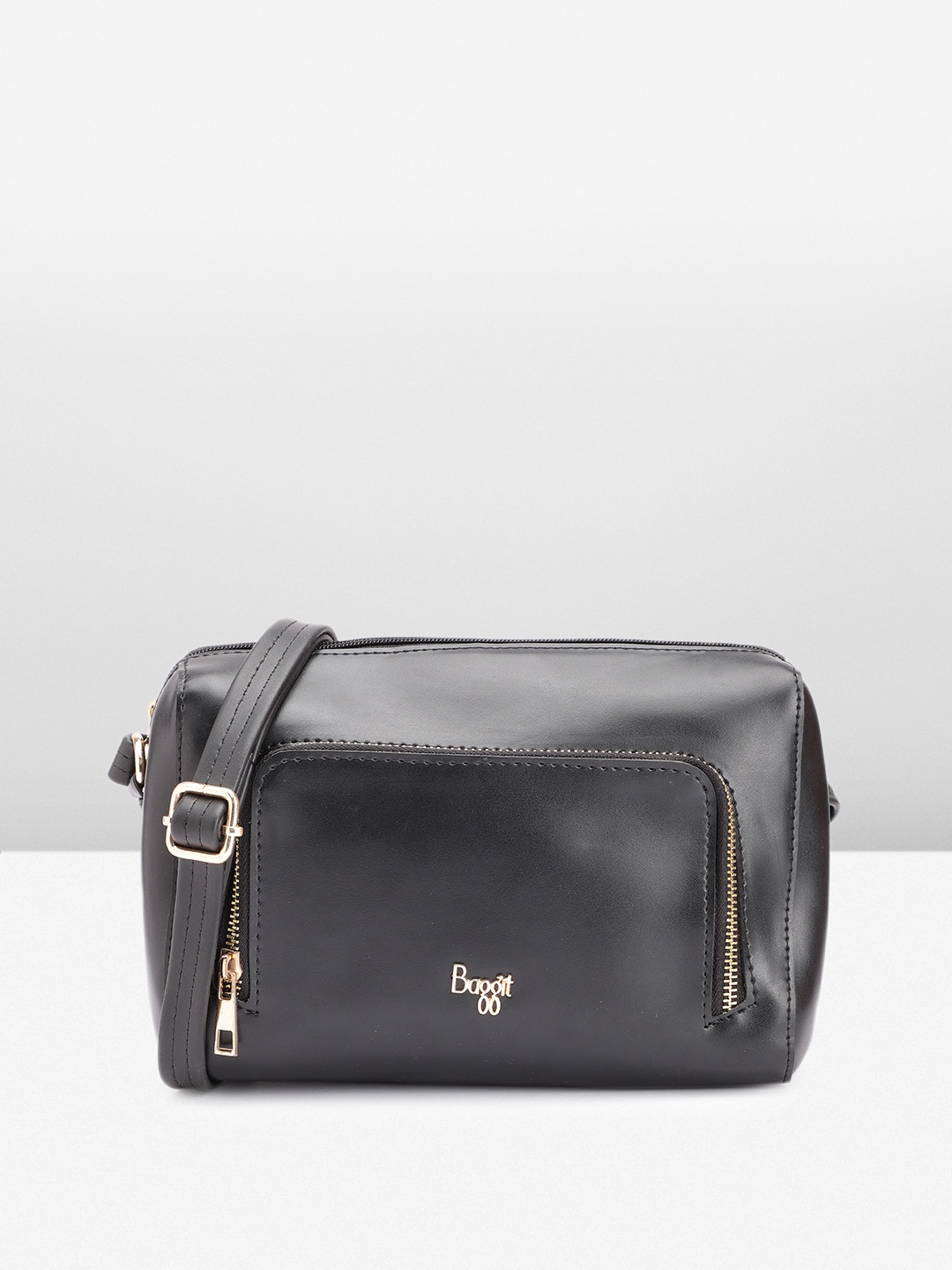 

Baggit Women Solid Sling Bag, Black