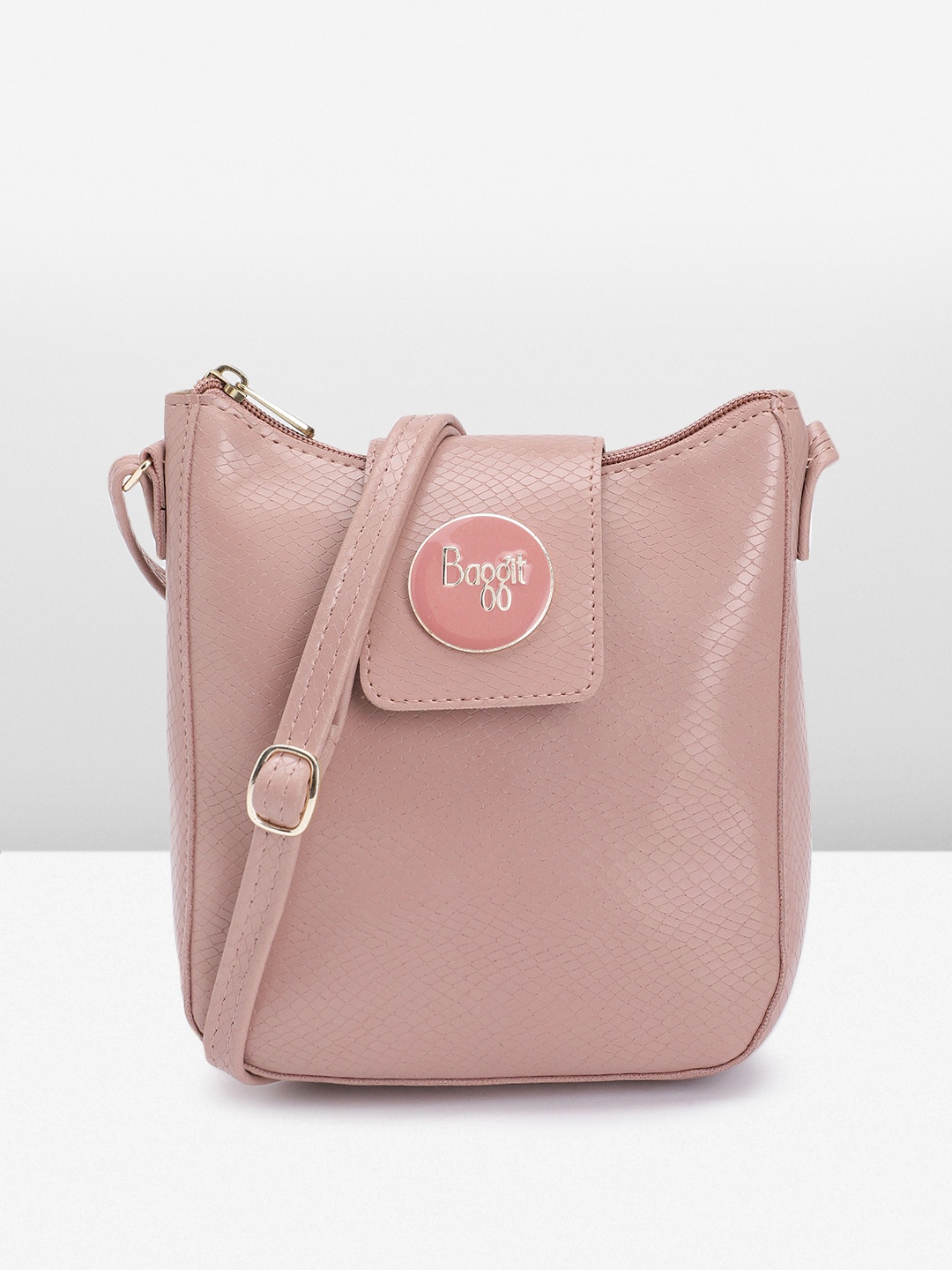 

Baggit Women Textured Sling Bag, Pink