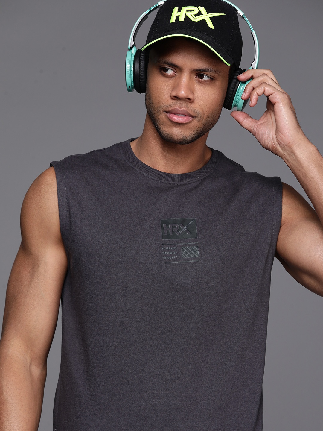 

HRX by Hrithik Roshan Round Neck Sleeveless Sweatshirt, Charcoal