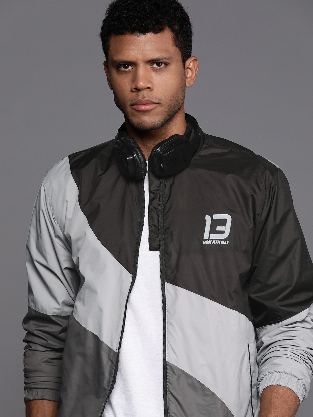 

HRX by Hrithik Roshan Brand Logo Printed Colourblocked Tailored Jacket, Charcoal