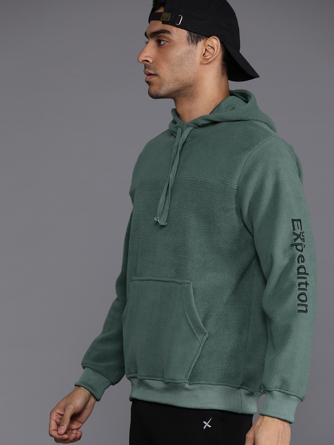 

HRX by Hrithik Roshan Typography Embroidered Sleeves Hooded Sweatshirt, Green