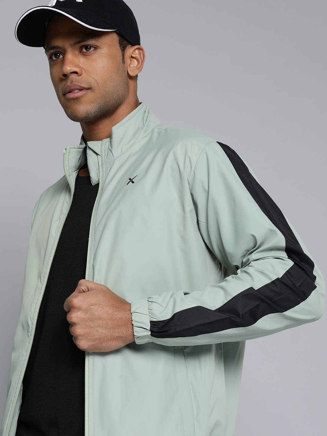 

HRX by Hrithik Roshan Striped Detail Tailored Jacket, Green