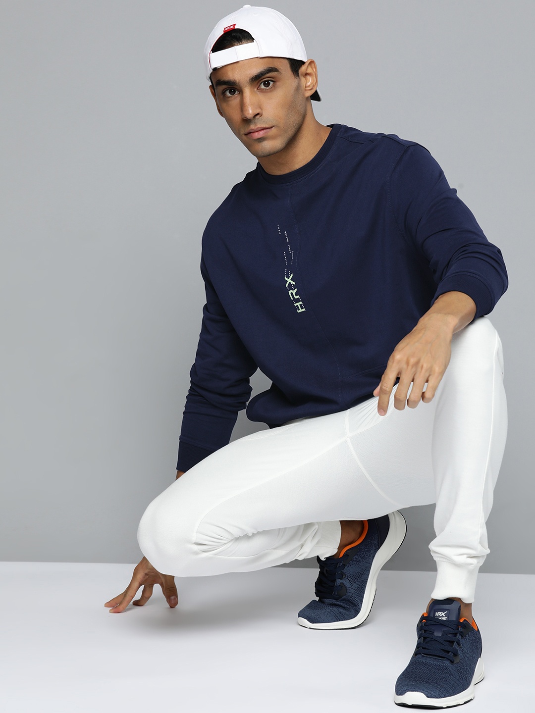 

HRX by Hrithik Roshan Brand Logo Print Detail Regular Fit Sweatshirt, Navy blue