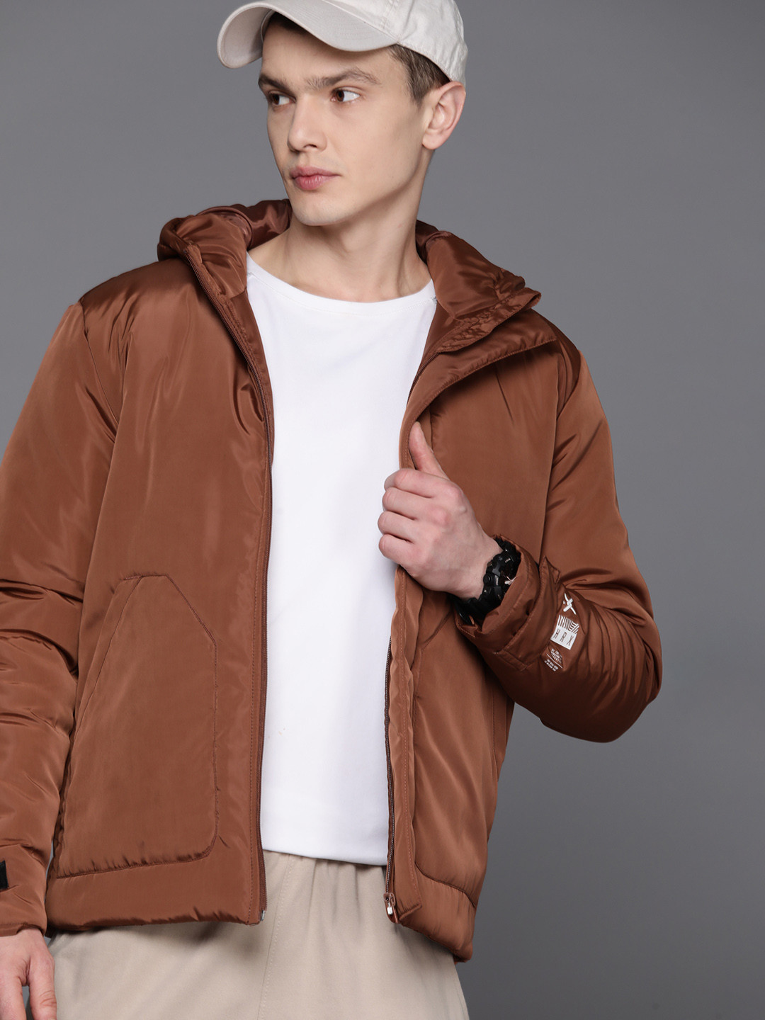 

HRX by Hrithik Roshan Men Hooded Padded Jacket, Brown