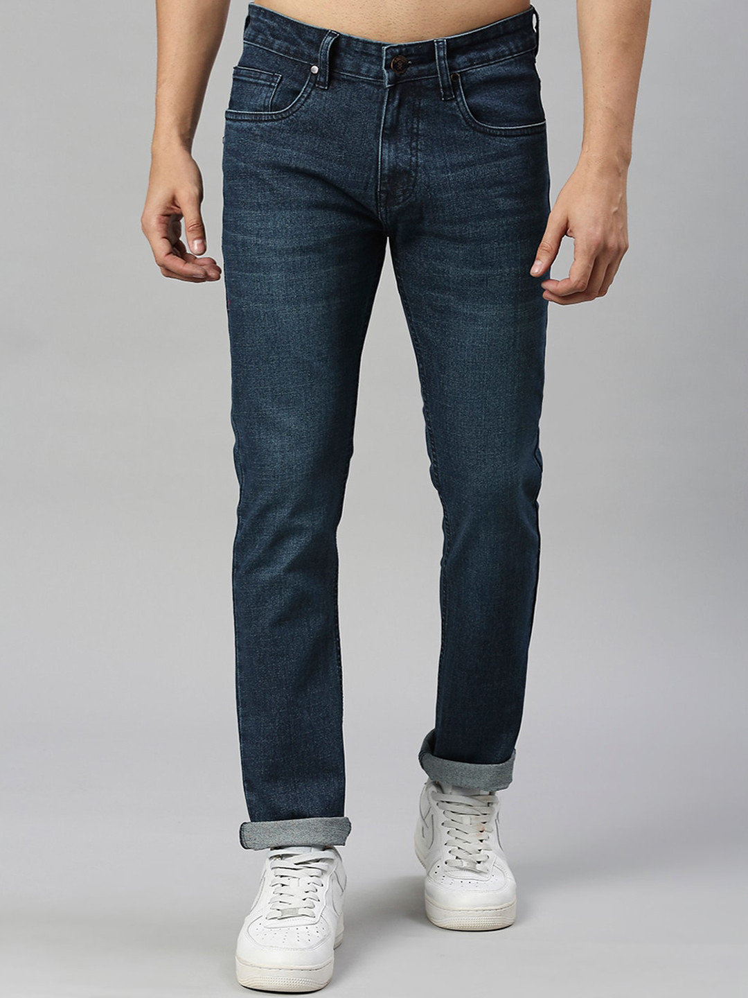 

Thomas Scott Men Classic Slim Fit Light Fade Stretchable Clean Look Jeans, Blue