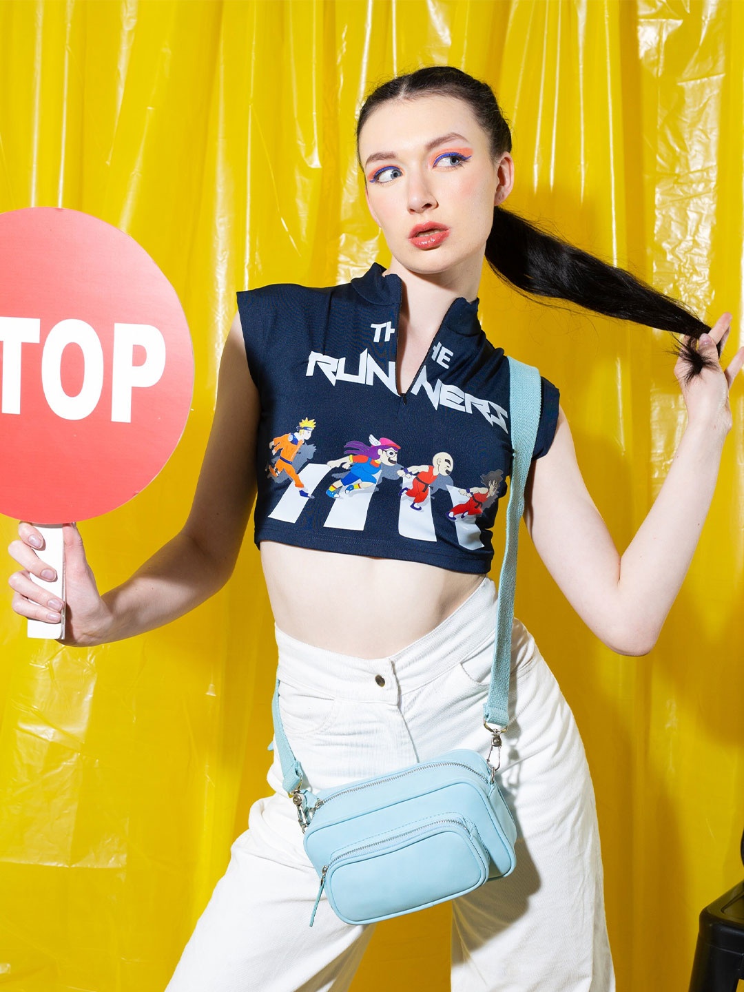 

Stylecast X Hersheinbox Blue Graphic Printed Mandarin Collar Crop Top