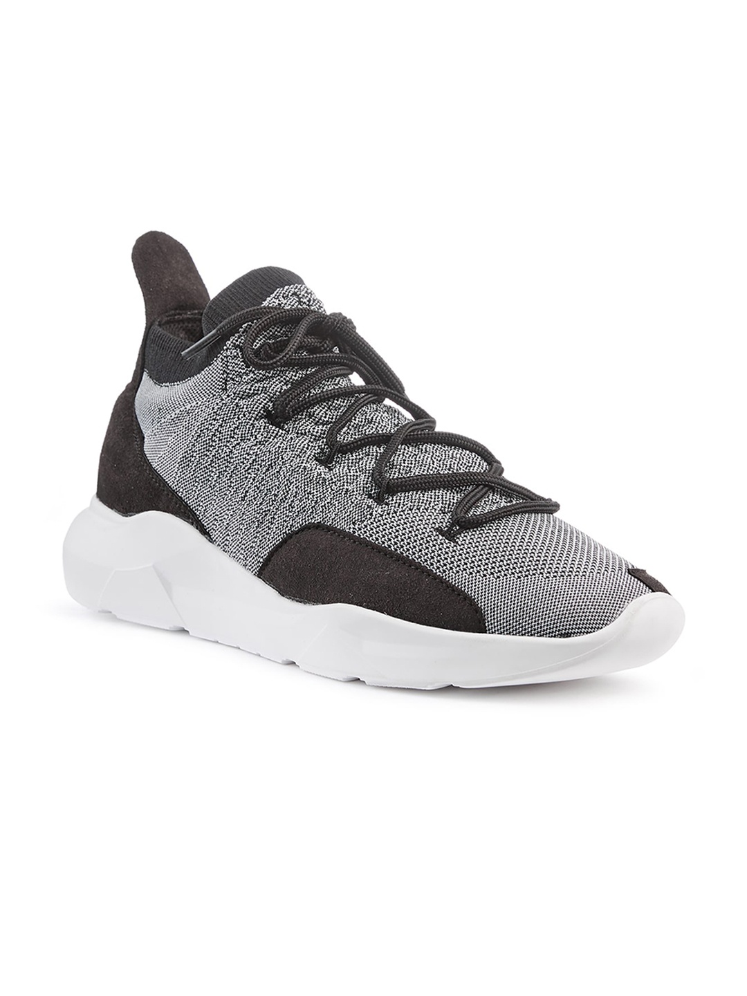 

FREESOUL FREENITE Colourblocked Textile Contrast Sole Sneakers, Grey