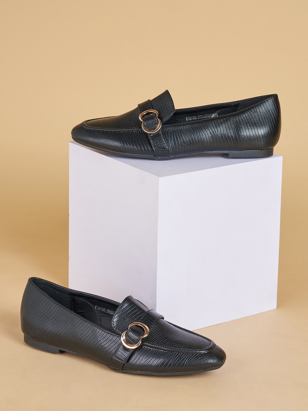 Forever Glam by Pantaloons Textured Round Toe Ballerinas, Black