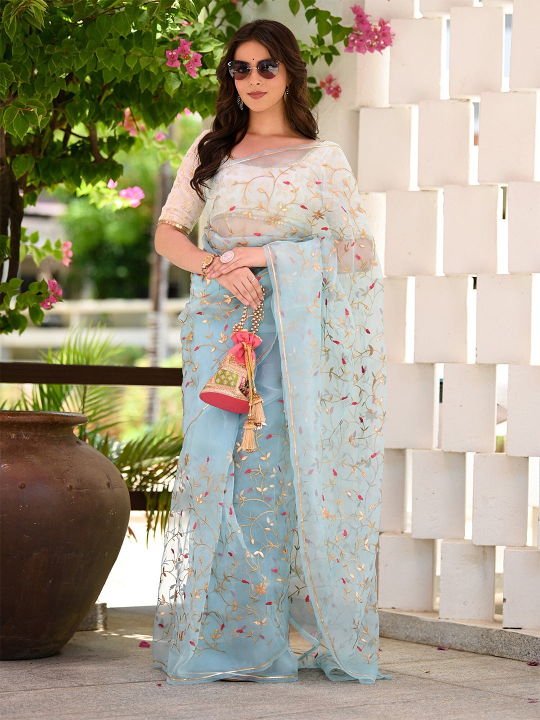 

BEATITUDE Floral Embroidered Organza Saree, Blue