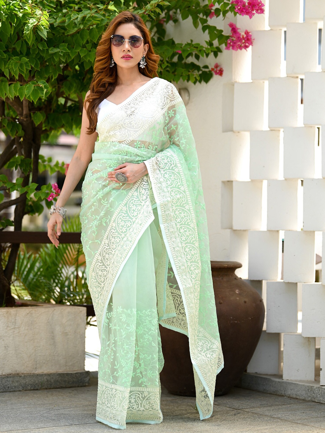 

BEATITUDE Floral Embroidered Organza Saree, Green