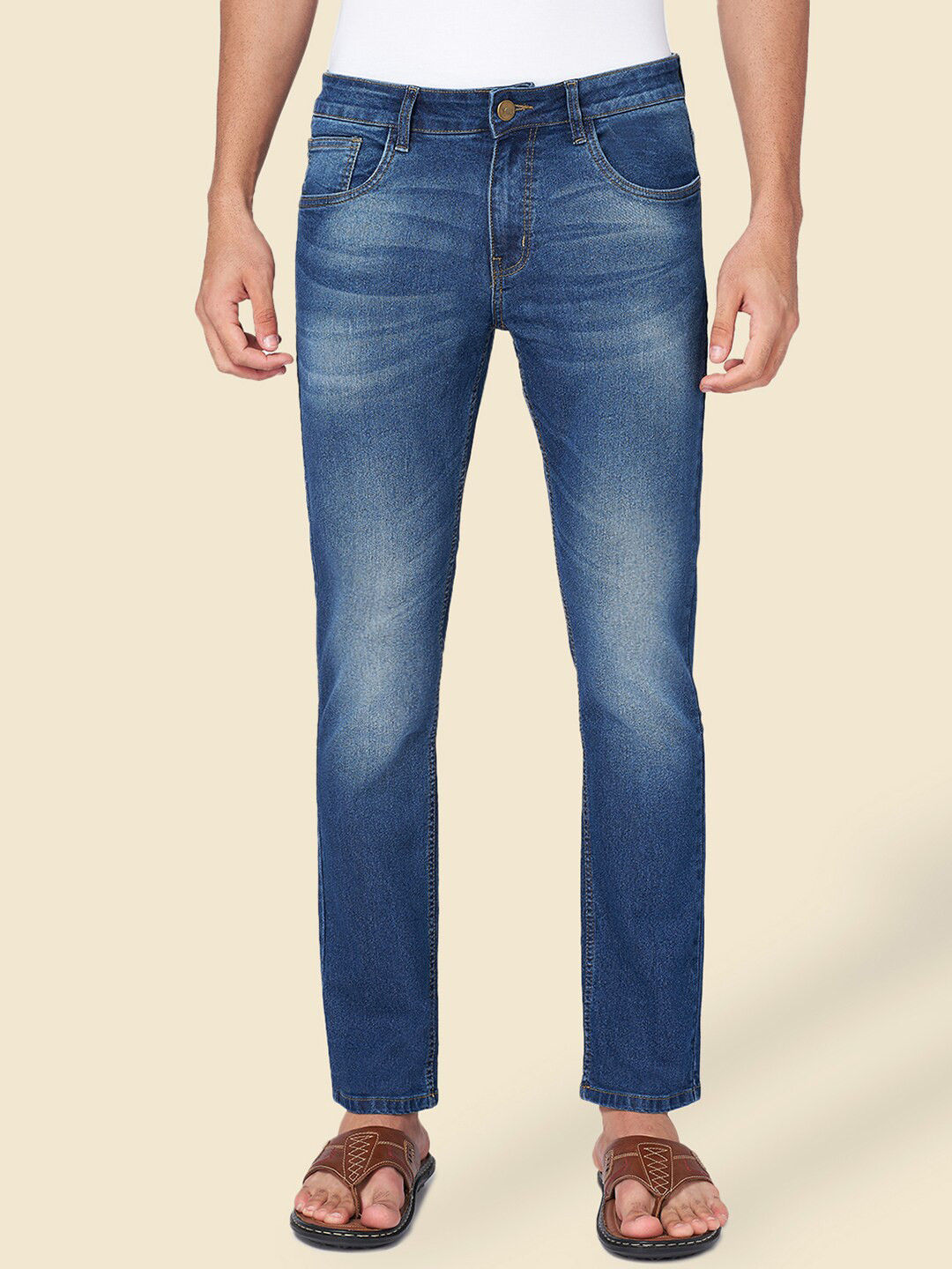

YU by Pantaloons Men Clean Look Skinny Fit Light Fade Cotton Jeans, Blue