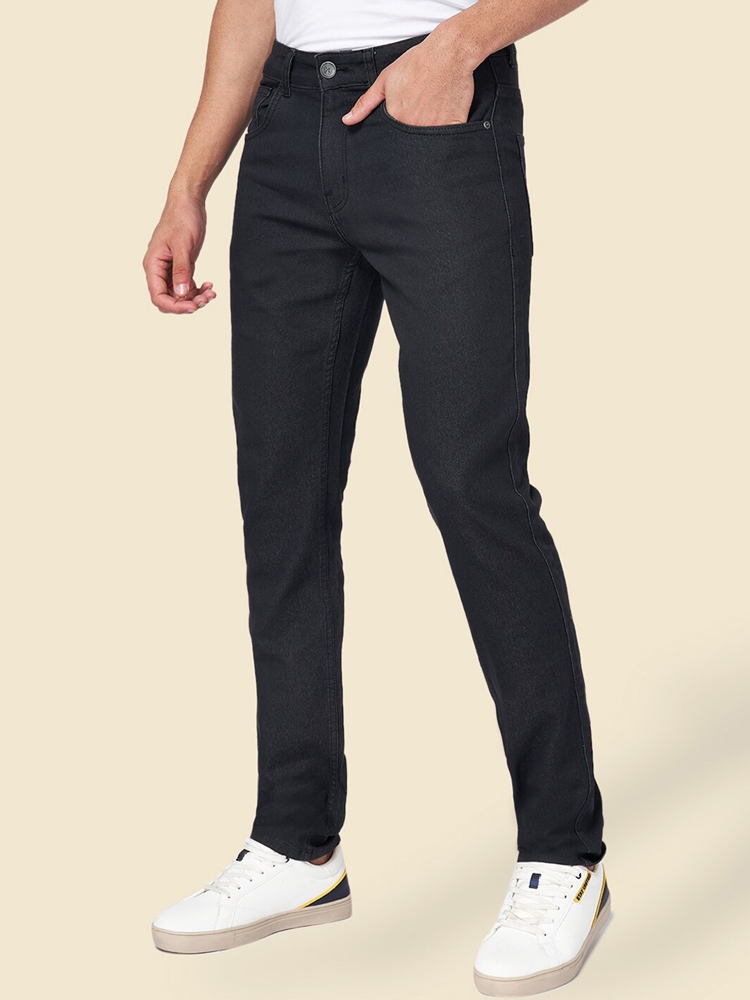 

YU by Pantaloons Men Mid-Rise Tapered Fit Dark Shade Jeans, Black