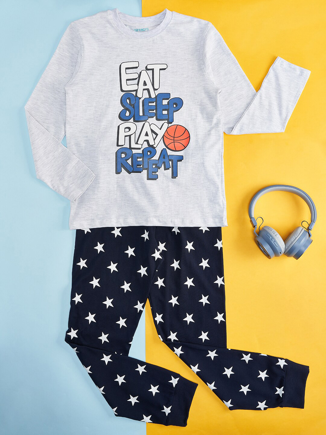 

Pantaloons Junior Boys Typography Printed Pure Cotton Night Suit, White