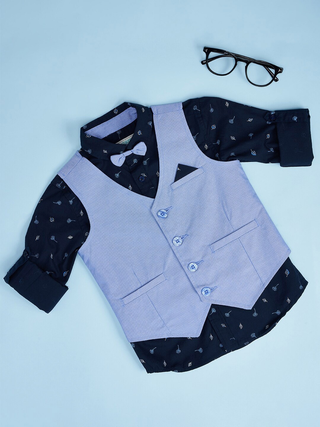 

Pantaloons Junior Boys Conversational Printed Cotton Party Shirt, Navy blue