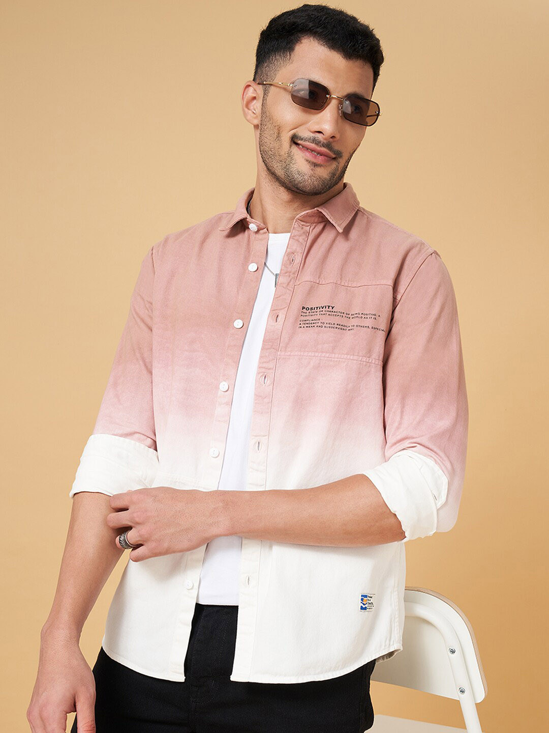 

People White & Mauve Slim Fit Faded Casual Cotton Shirt