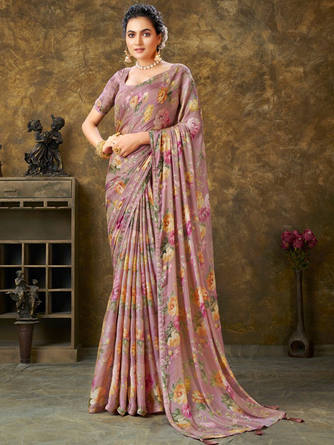 

Vishal Prints Floral Printed Saree, Brown