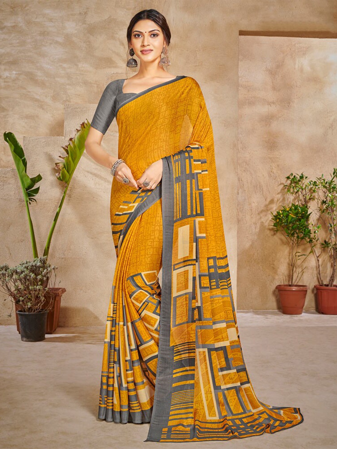 

Vishal Prints Geometric Printed Crepe Saree, Gold