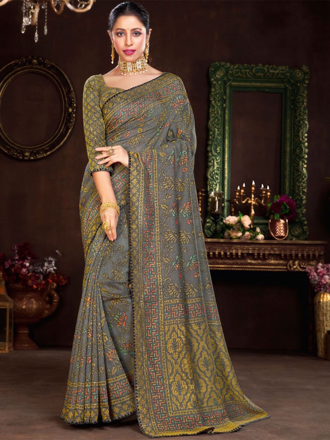 Vishal Prints Floral Printed Saree, Grey