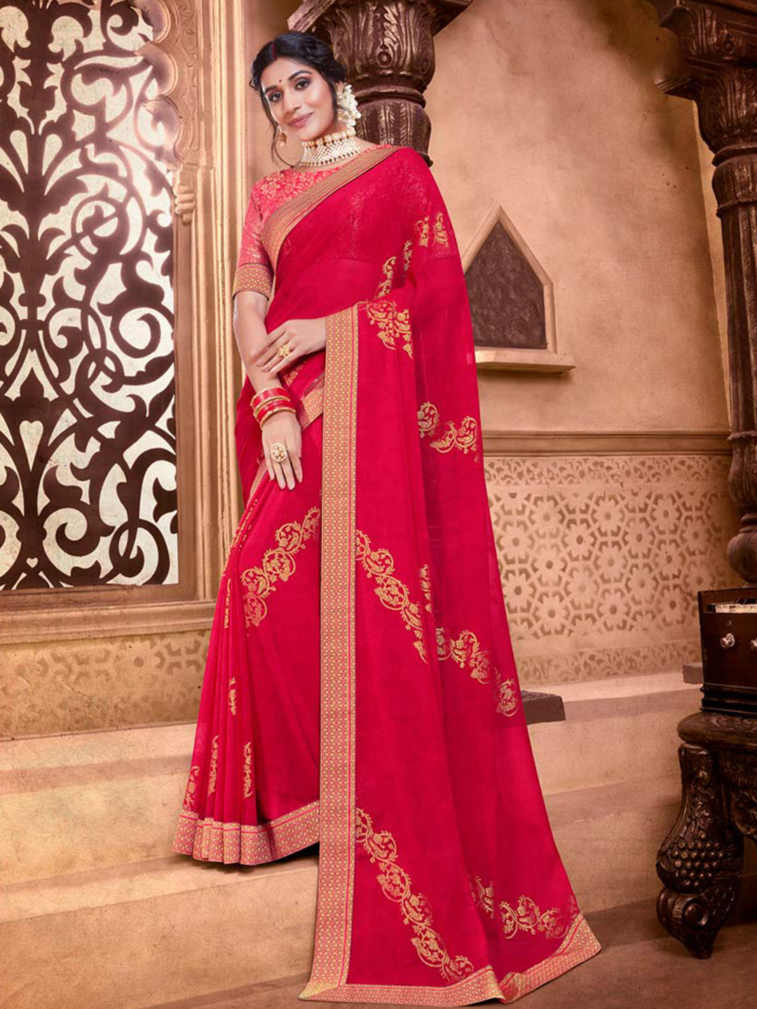 

Vishal Prints Ethnic Motifs Printed Zari Saree, Red