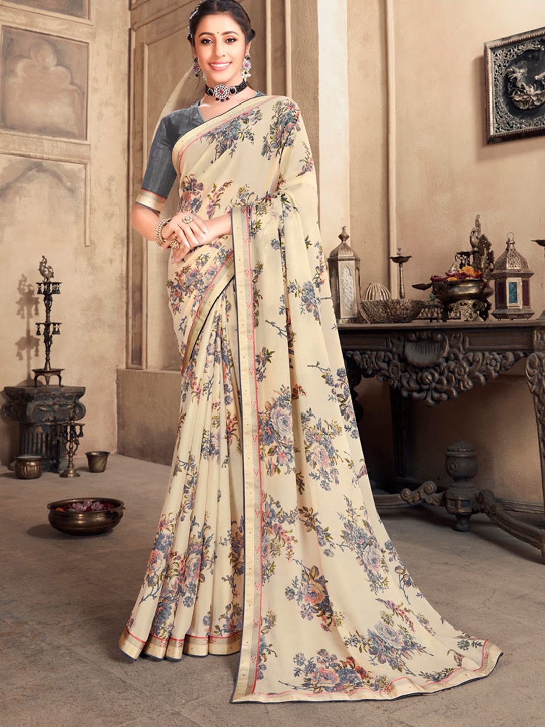 

Vishal Prints Floral Printed Saree With Zari Border, Cream