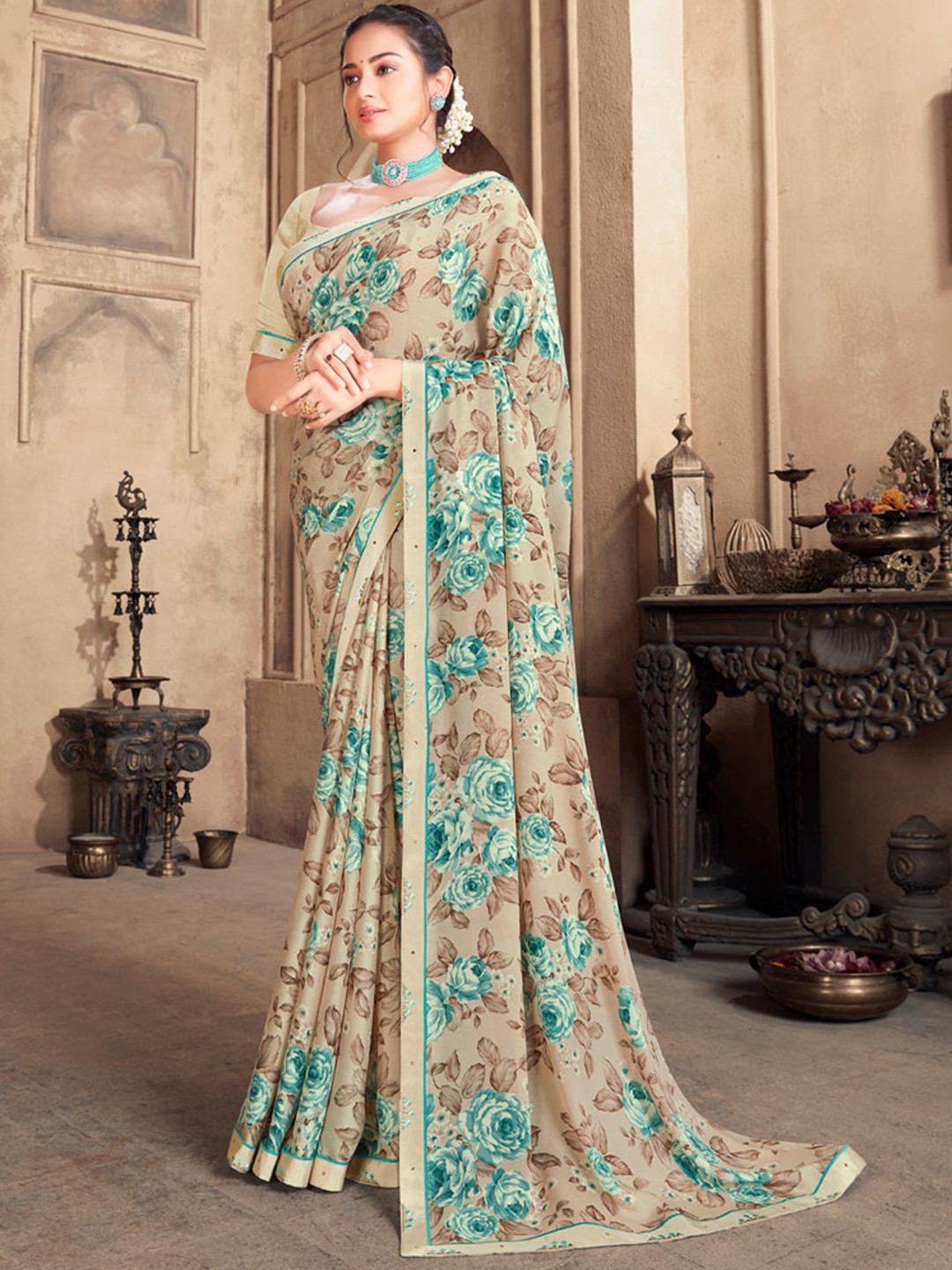 

Vishal Prints Floral Printed Zari Bordered Saree, Cream