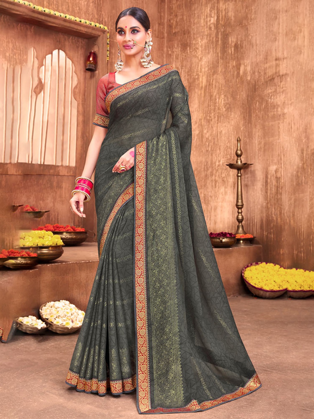 

Vishal Prints Ethnic Motifs Printed Poly Chiffon Saree, Grey