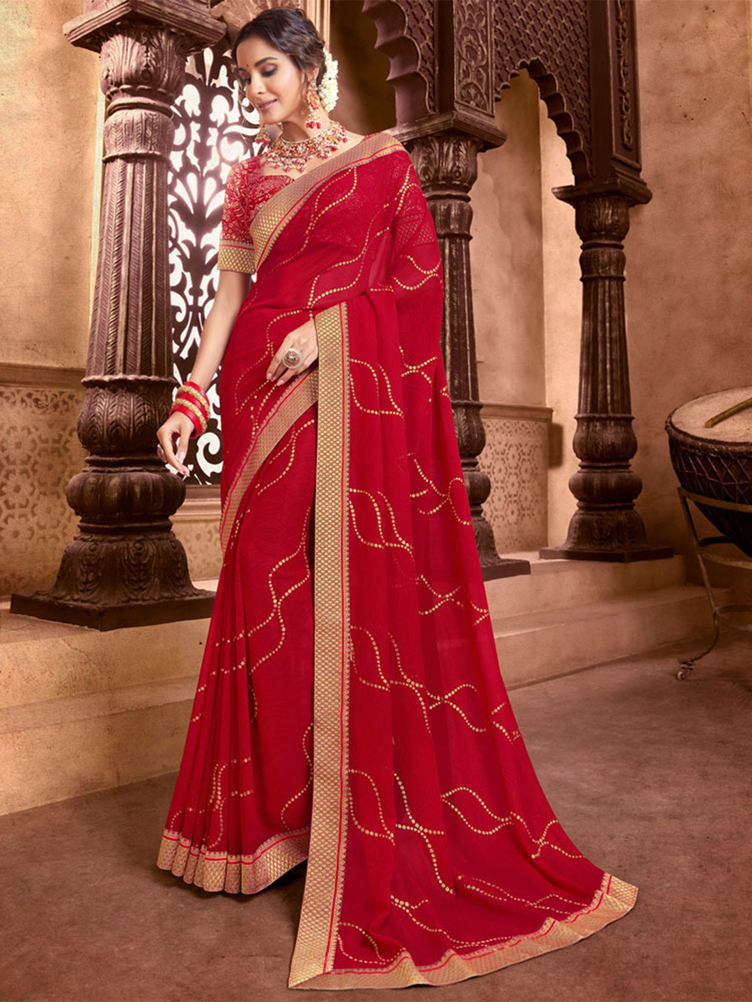 

Vishal Prints Geometric Foil Printed Saree, Red